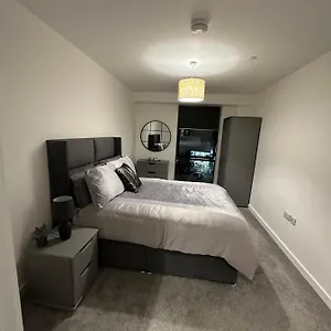  Apartment Manchester Lovely Two Bedrooms